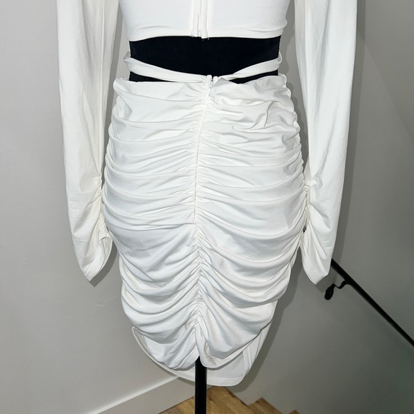 NWT Superdown Rubena Mini Dress in Ivory - Picture 11 of 12